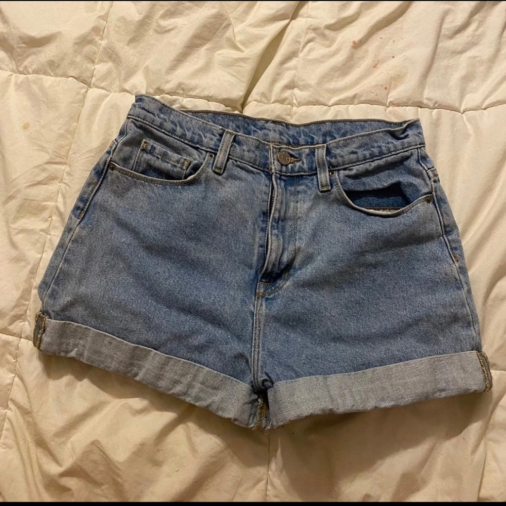 BDG mom shorts